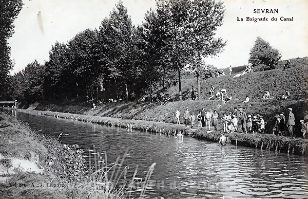 SEVRAN - La Baignade du Canal